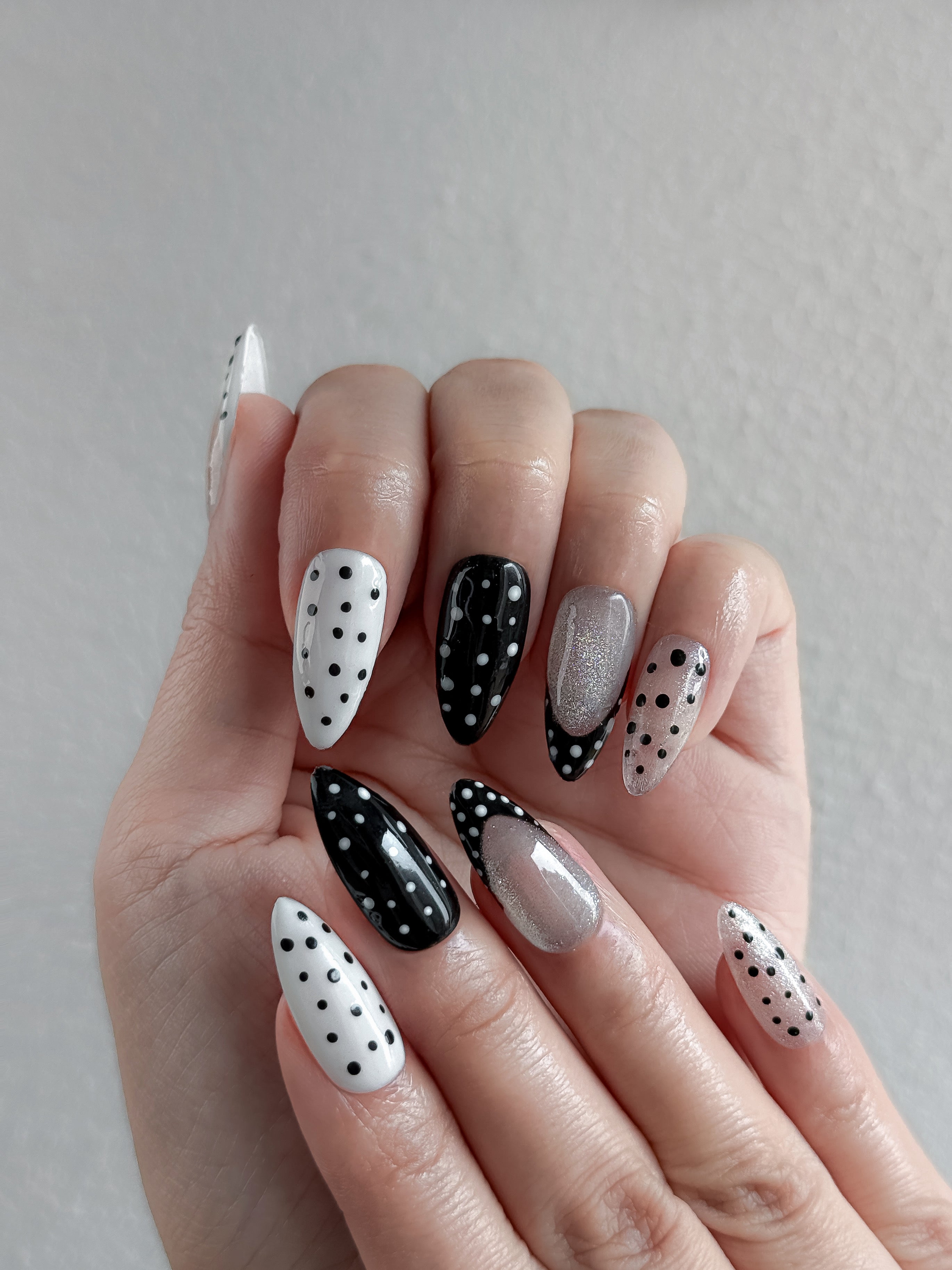 Polka- Cat eyes Dot
